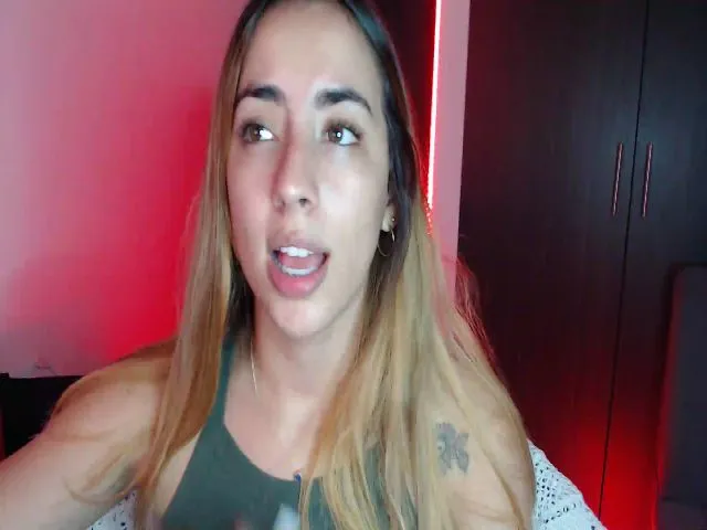 Live sex webcam photo for April_dew #261007168