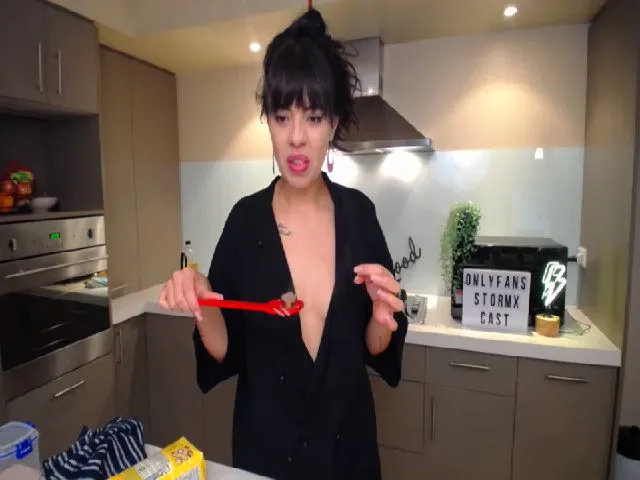Live sex webcam photo for stormxcast #255816139