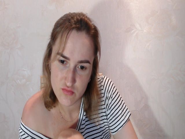 Live sex webcam photo for Pineapple_m #255618838