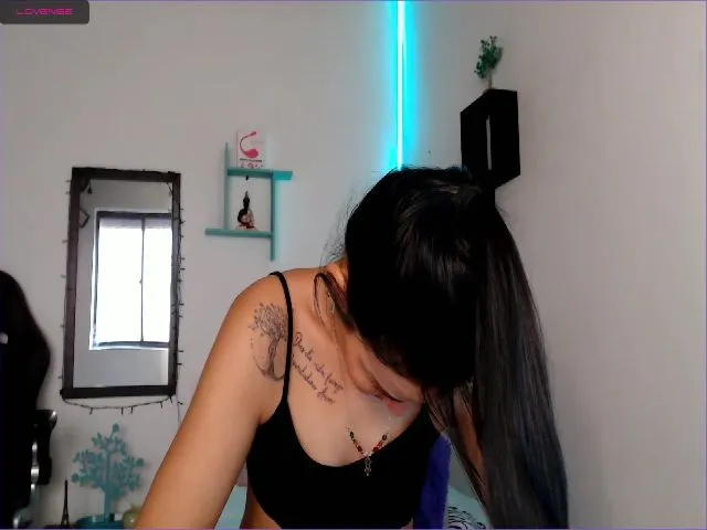 Live sex webcam photo for Lisa_Gerrard_ #258633309