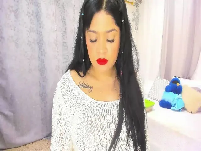 Live sex webcam photo for Emilly_harper #260012804