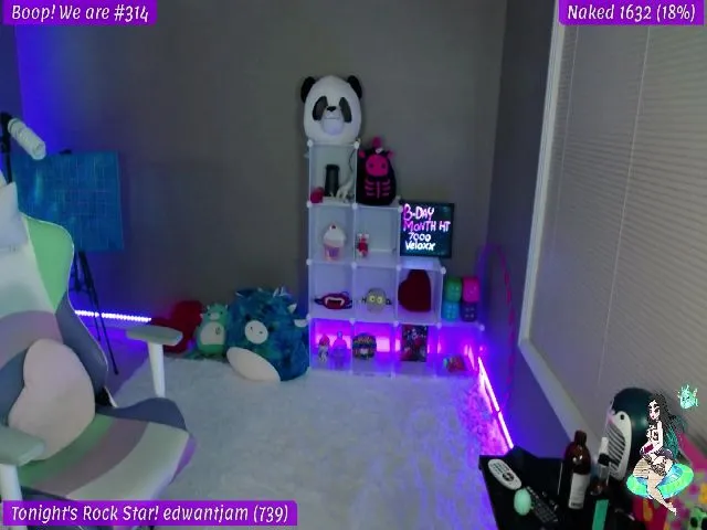 Live sex webcam photo for LexaLuv #253651351