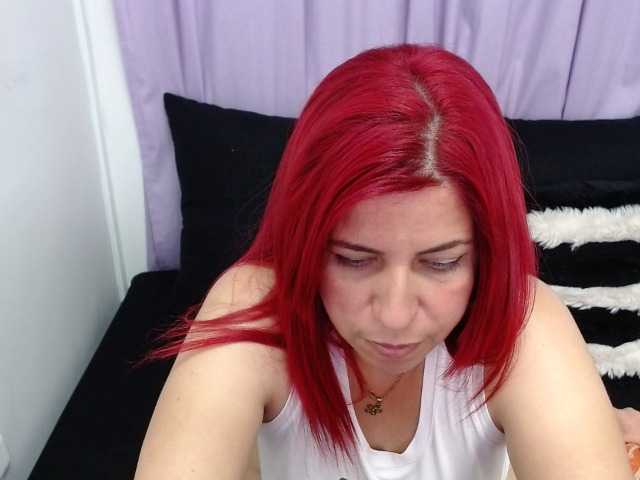 Live sex webcam photo for Alicia2a #255404326