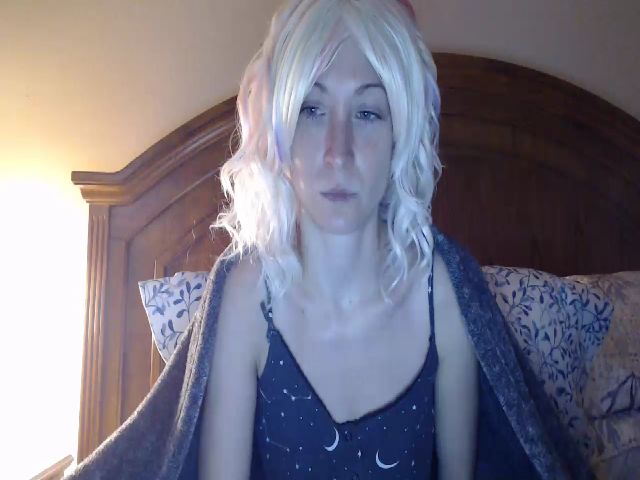 Live sex webcam photo for xKawaiiQueenx #255234190