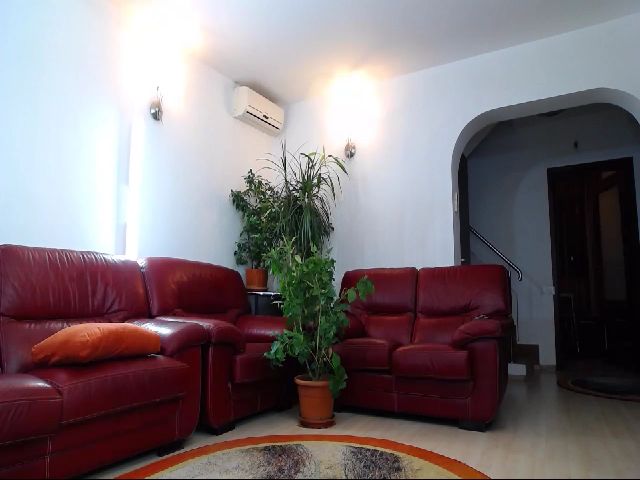 Live sex webcam photo for Alicia_beggs #257780277