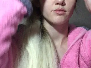 Live sex webcam photo for TastyBeby #240682502