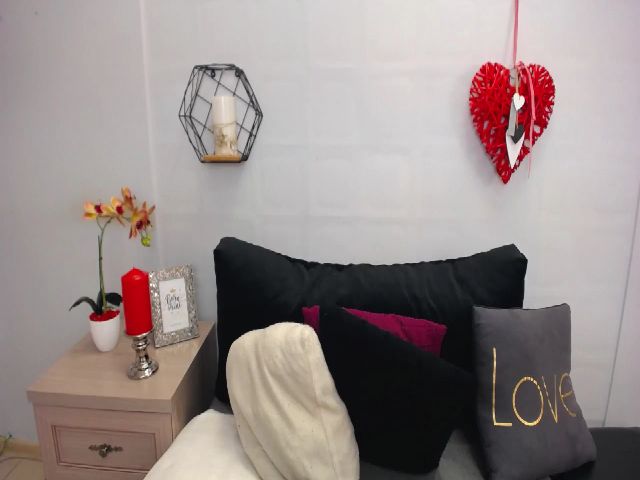 Live sex webcam photo for LaylaFantasy #265492324