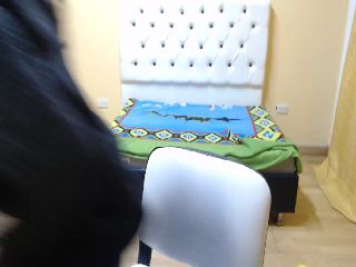 Live sex webcam photo for Aishafoxxx #251688953