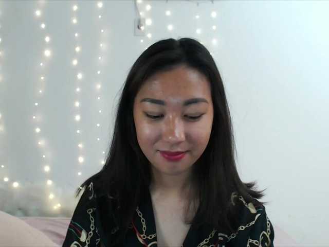 Live sex webcam photo for Alisonyugai #248456217