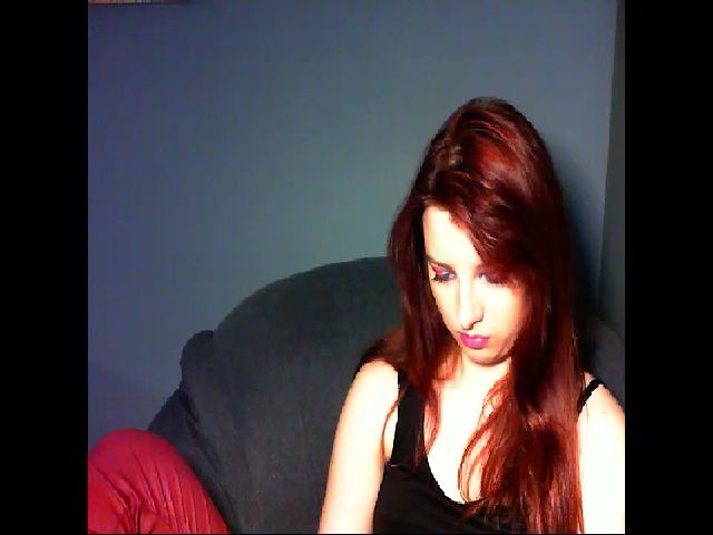 Live sex webcam photo for VirginLuna18 #255364714