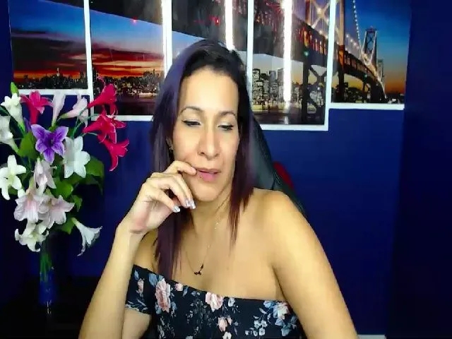 Live sex webcam photo for Infernalsexx #256629964