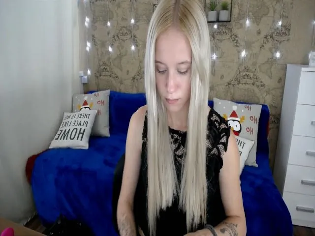 Live sex webcam photo for Tery_Hether #253840404