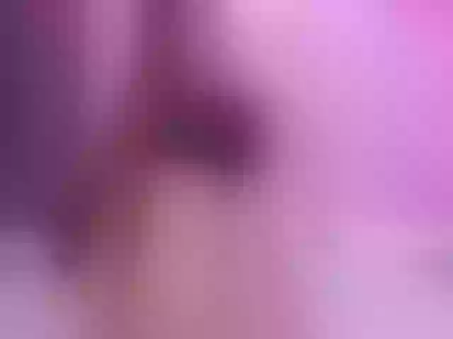 Live sex webcam photo for Sharlotte_e #254279292
