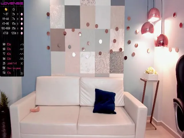 Live sex webcam photo for MaggieBrown_ #263245590