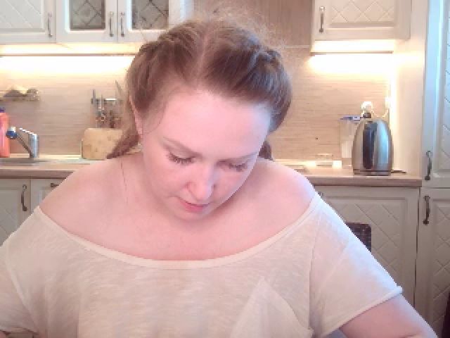 Live sex webcam photo for JaneGrey111 #252985907