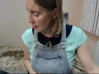 Live sex webcam photo for ChloePlay #251983335