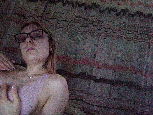 Live sex webcam photo for Blondik8889 #241140075