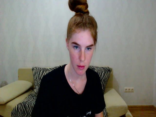 Live sex webcam photo for Vesnyshka #255753472