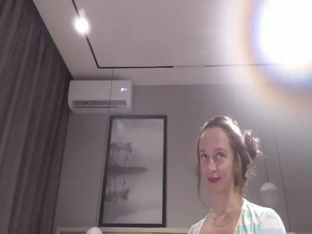 Live sex webcam photo for Innocent_Miss #253203134