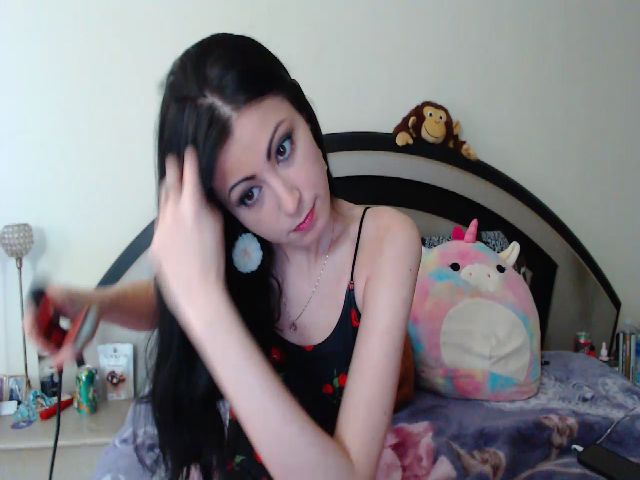 Live sex webcam photo for lyllla #262856263