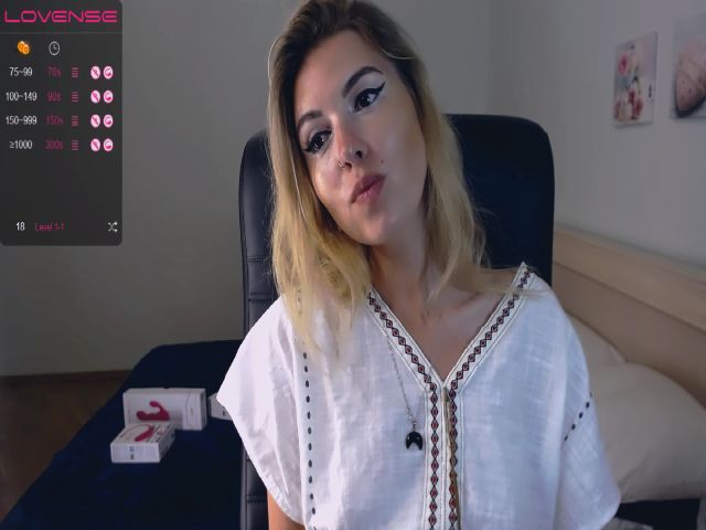 Live sex webcam photo for Alana_Kelly #253920032