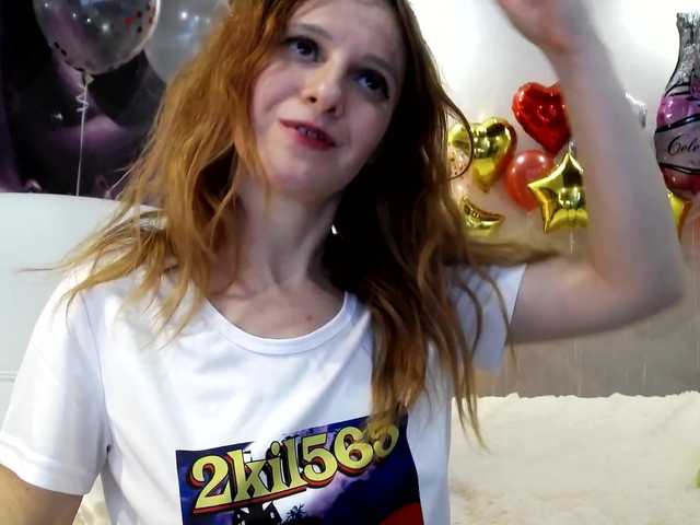 Live sex webcam photo for ladybigsmile #240998018