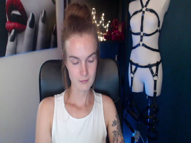 Live sex webcam photo for Chloex_Xx #254565056