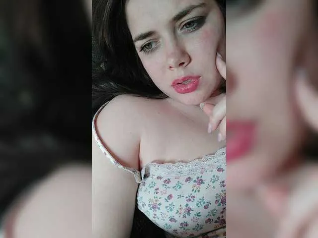 Live sex webcam photo for TaraRid #241373414