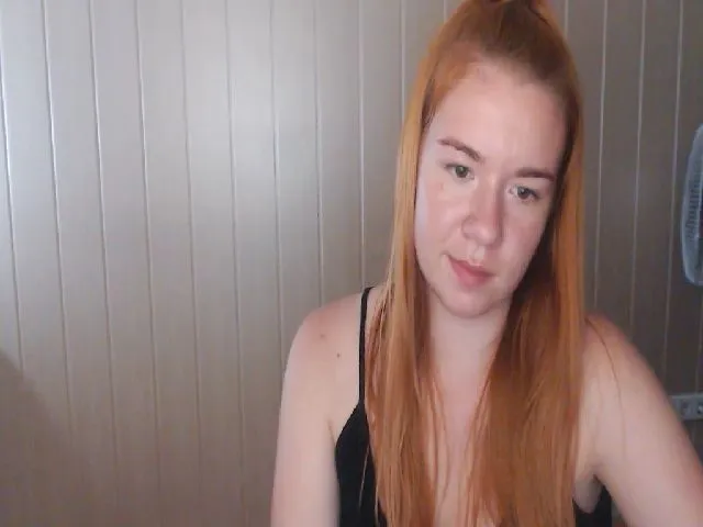 Live sex webcam photo for JiMiola #254772512