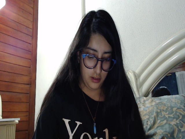 Live sex webcam photo for CatLover_9 #264659485