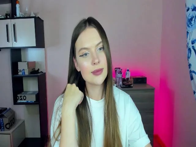 Live sex webcam photo for Daisymarly #255772444