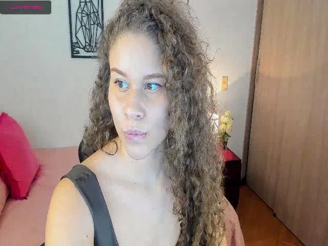 Live sex webcam photo for Alexajr #253265448