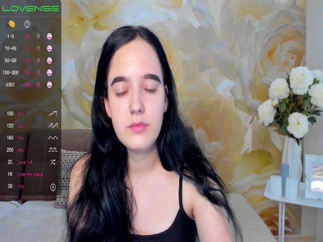 Live sex webcam photo for Steffi18 #259311794