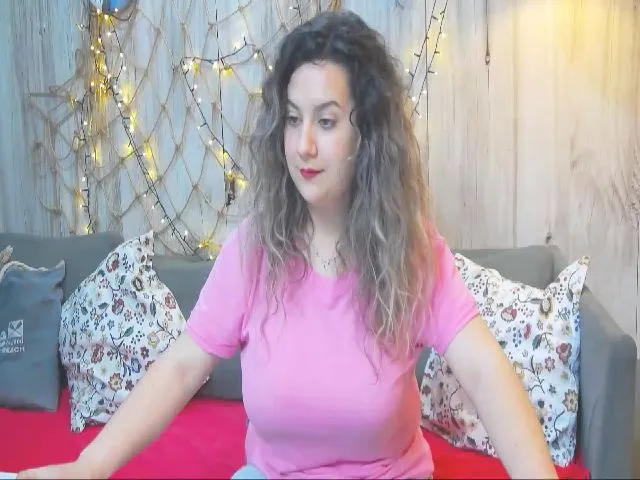 Live sex webcam photo for CurlyVibe #256479746