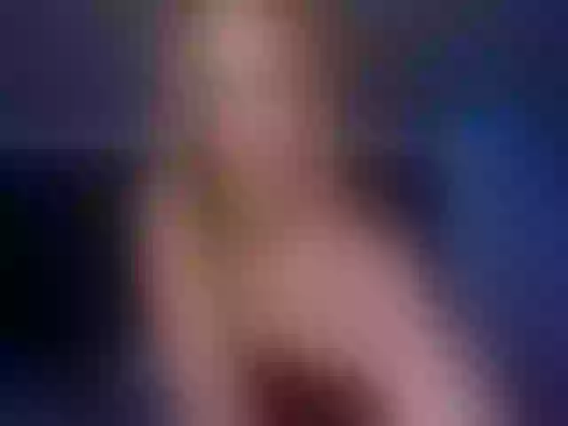 Live sex webcam photo for CandyBunie #264718369
