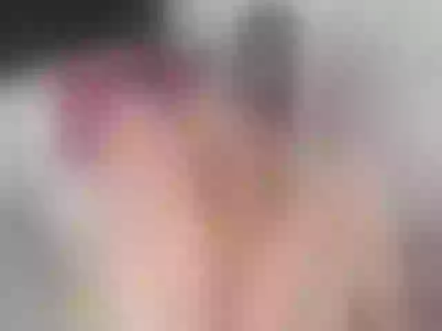 Live sex webcam photo for StormiSquirt #258113474