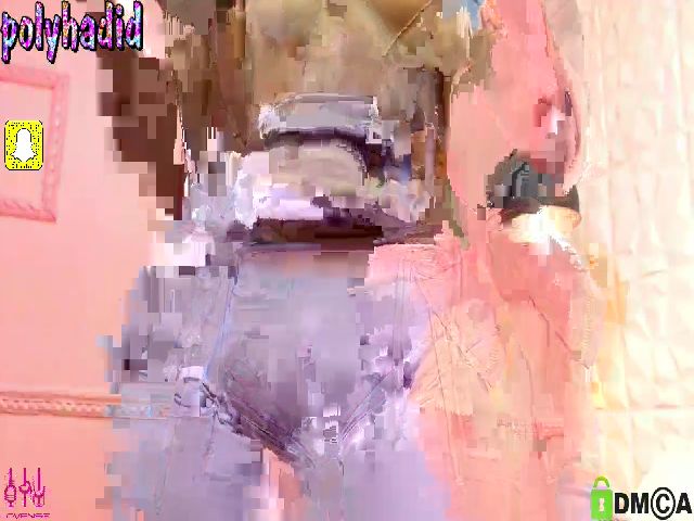 Live sex webcam photo for Polyhadid #255967974
