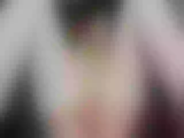 Live sex webcam photo for JenniferLuvv #261919195