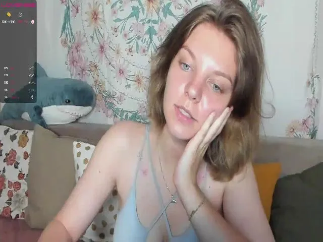 Live sex webcam photo for LiliaMorris #252894185