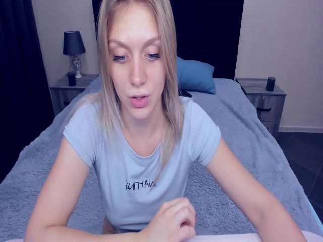 Live sex webcam photo for MeganKind #257405638