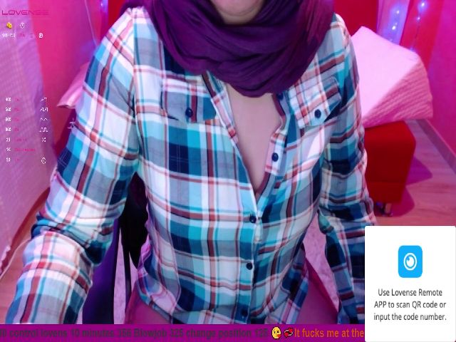 Live sex webcam photo for Sexyalicia4 #264796187