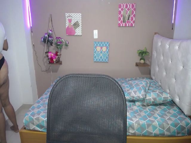 Live sex webcam photo for Mia_palmira #260629512