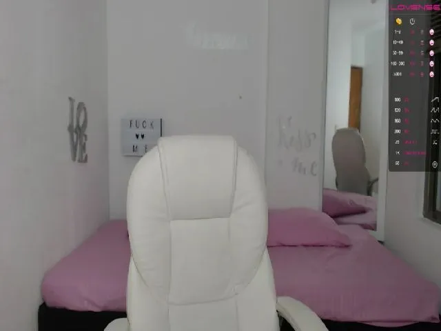 Live sex webcam photo for Hanna_milano #254922159
