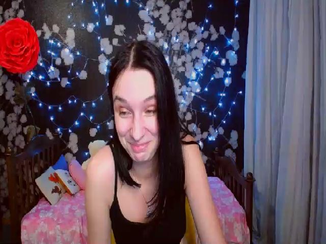 Live sex webcam photo for Lin_Elisss #265035397