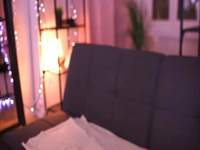Live sex webcam photo for HelloHalley #263665507