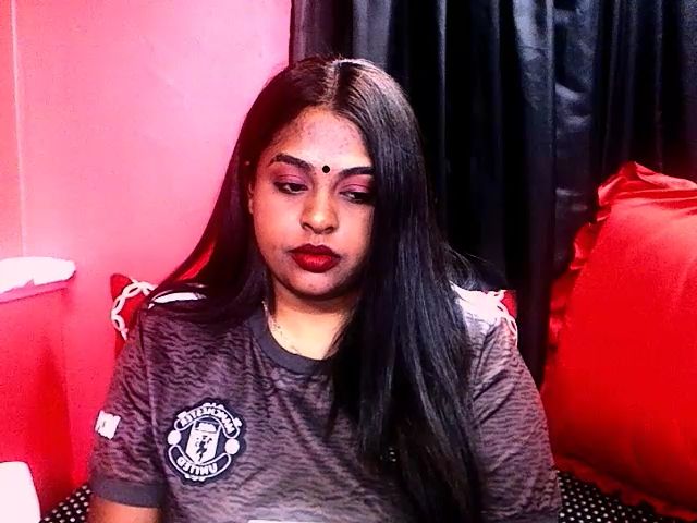 Live sex webcam photo for Indianstorm4u #263299985