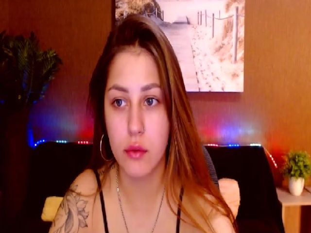 Live sex webcam photo for MsDream_ #254723380