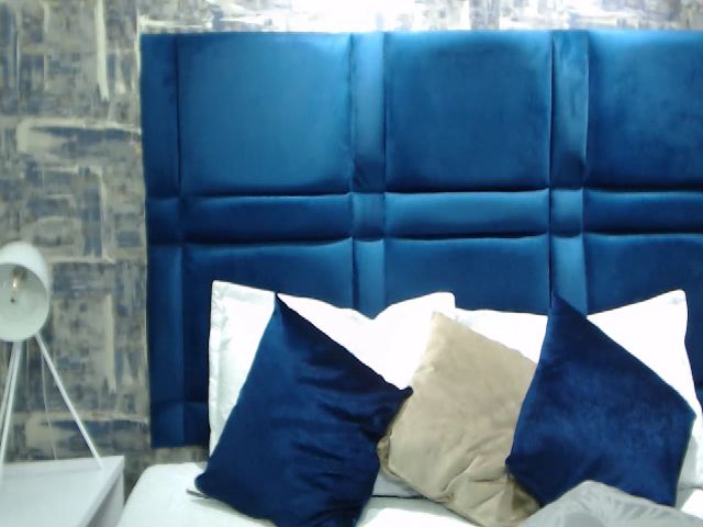 Live sex webcam photo for Lindsayfox #257861756