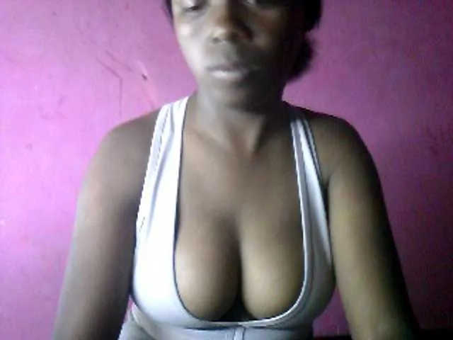 Live sex webcam photo for la-belleblack #241393196