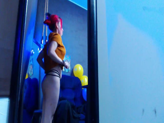 Live sex webcam photo for Amber_st #256050458